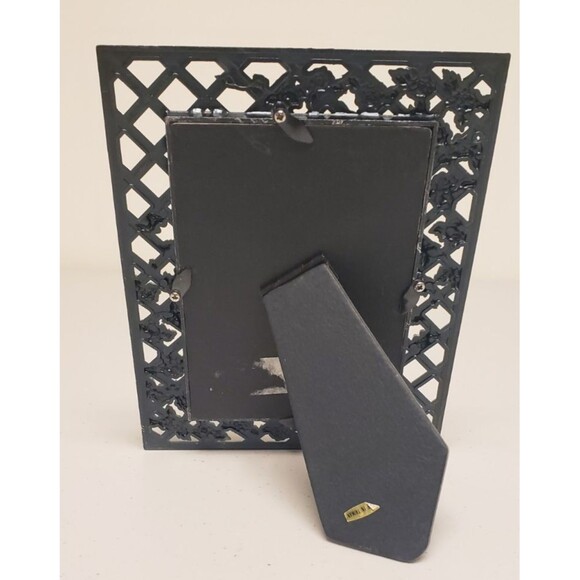 Pewter Style Picture Frame 5” x 7” Photo Vintage Floral Rose Motif Lattice Roses - Picture 6 of 11